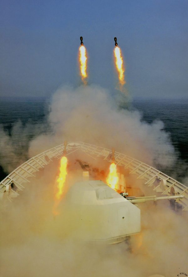 054A 反潛火箭