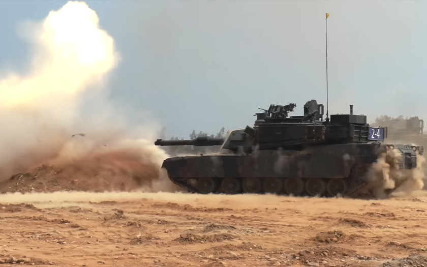 台灣M1A2T戰車首次於2025年7月公開主砲射擊演訓